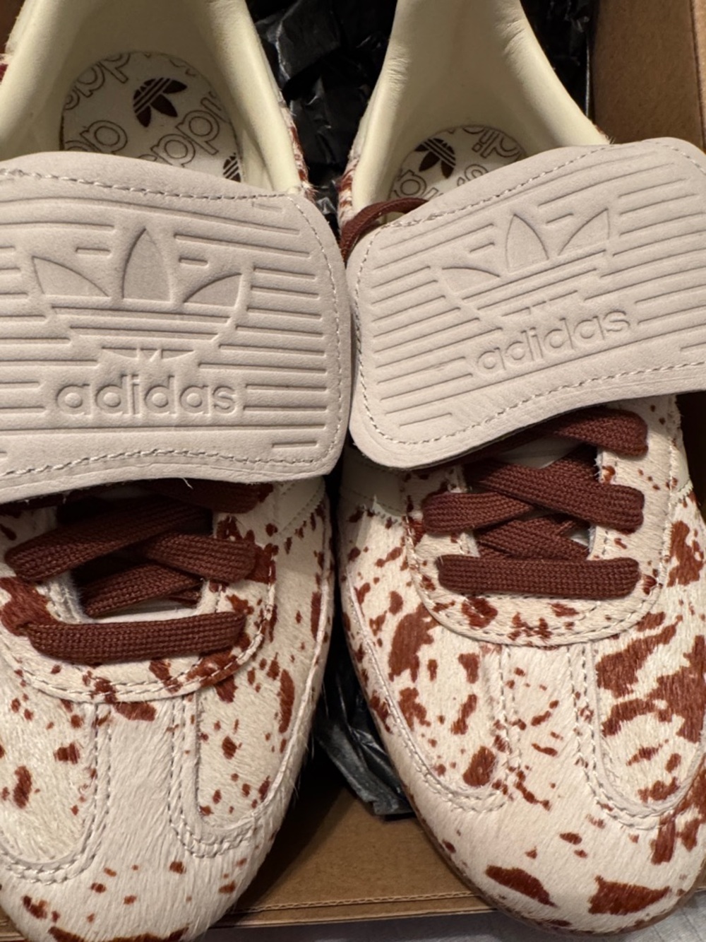 Adidas Sneakers - White & Brown - Picture 5 of 5